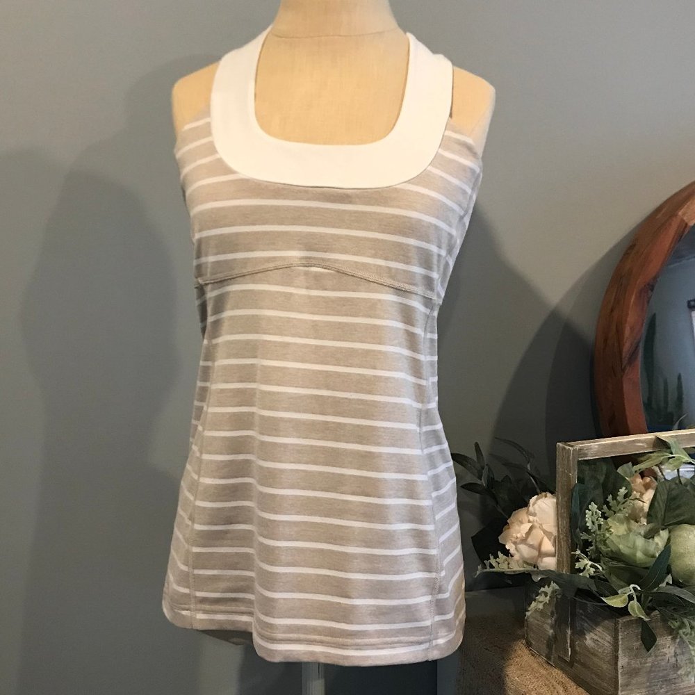 ☀️lululemon Tan White Stripe T Back Mesh Workout Athletic Top Size 10☀️